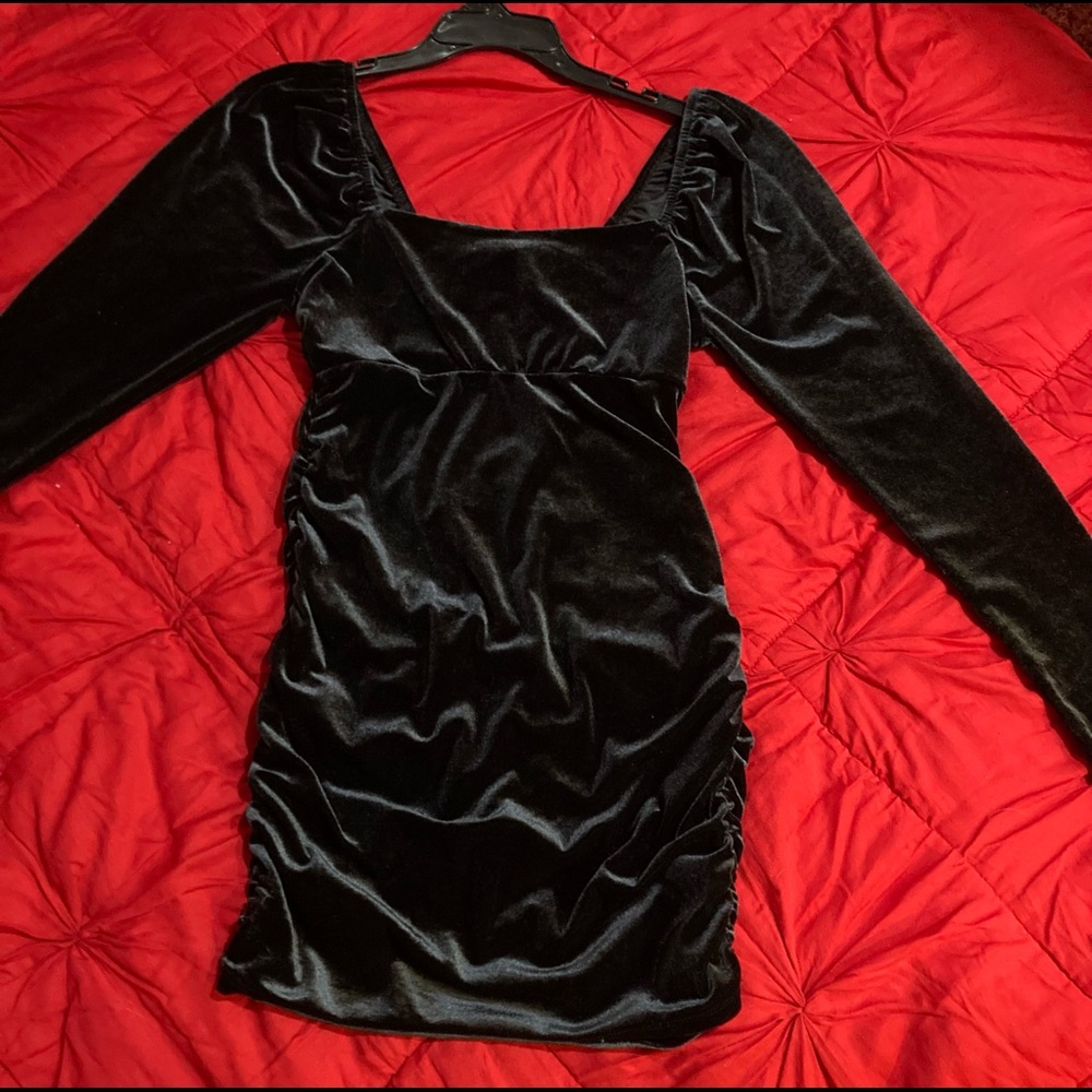 Velvet Ruched Bodycon Dress